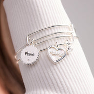 Mamá Mother of Pearl Heart Charm Bangle