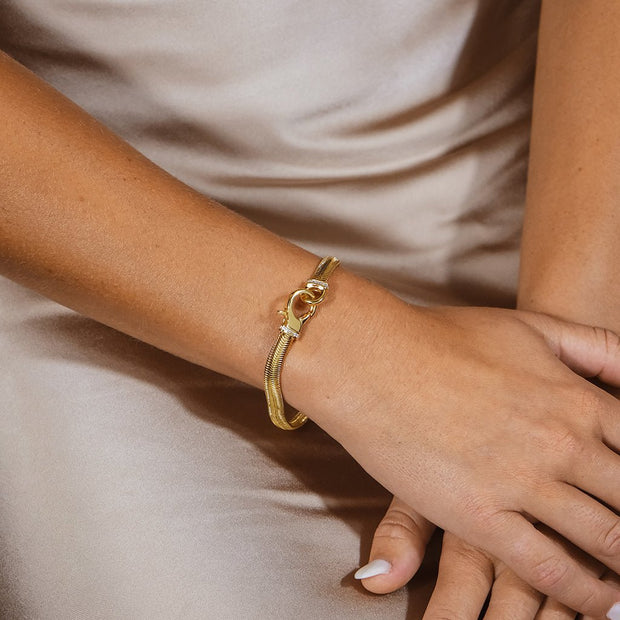 Kassidy Statement Chain Bracelet
