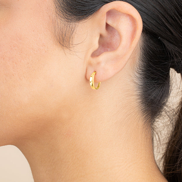 Sterling Silver Graduated Huggie Hoop Earrings