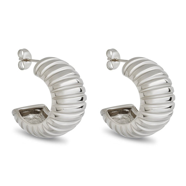 Philippa Ribbed Huggie Hoop Earrings
