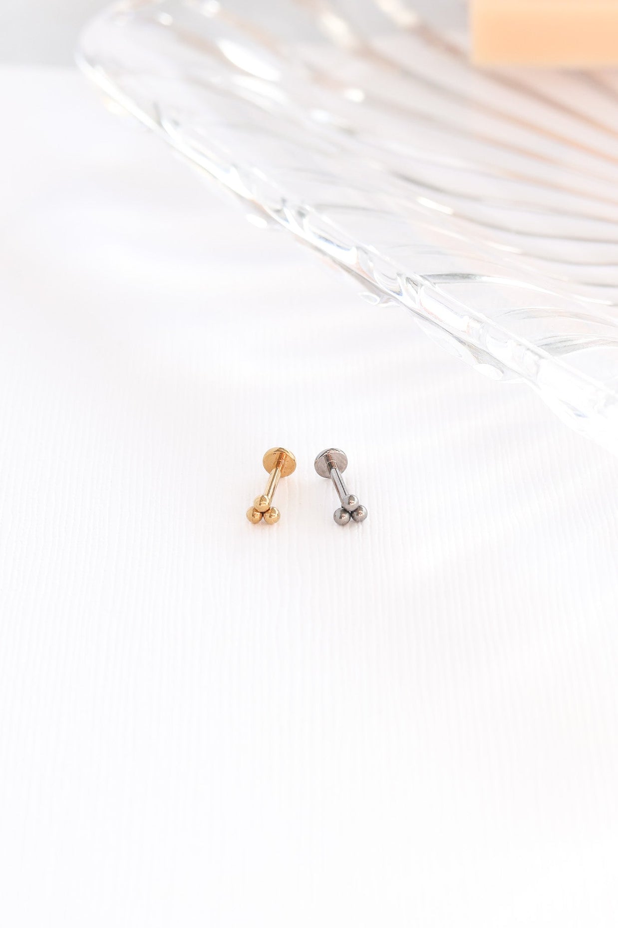 Tri-Dot Flat Back Stud