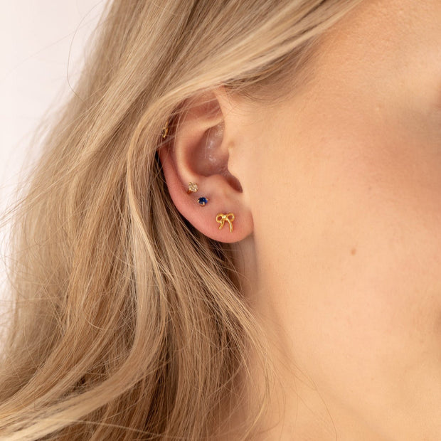 Bow Flat Back Stud