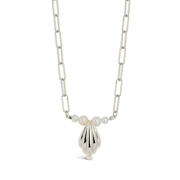 Chérie Pearl Shell Pendant Necklace