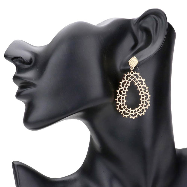 Cut Out Detailed Metal Teardrop Dangle Earrings